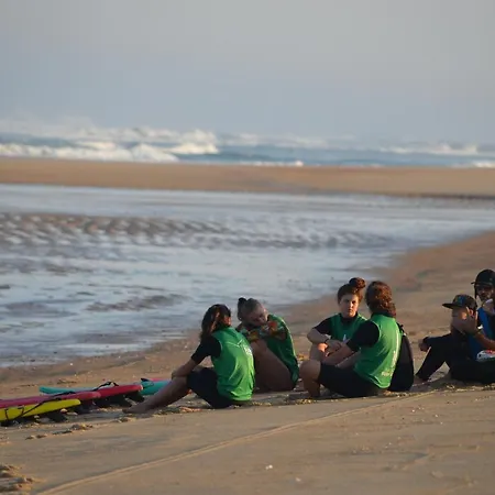 호스텔 Nature Surf Camp