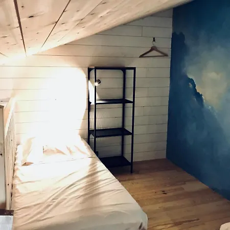 Nature Surf Camp ホステル