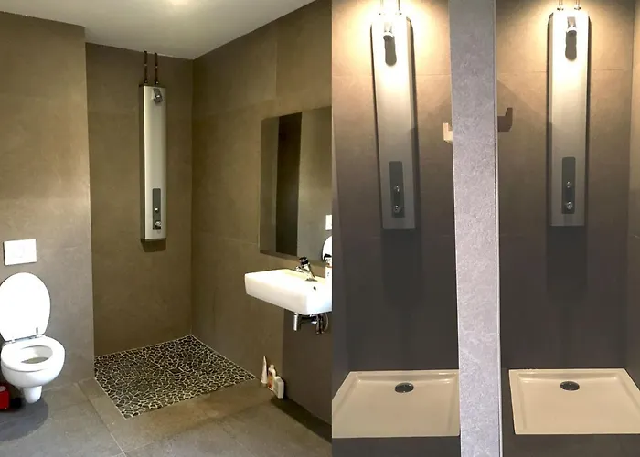 Nature Surf Camp 호스텔