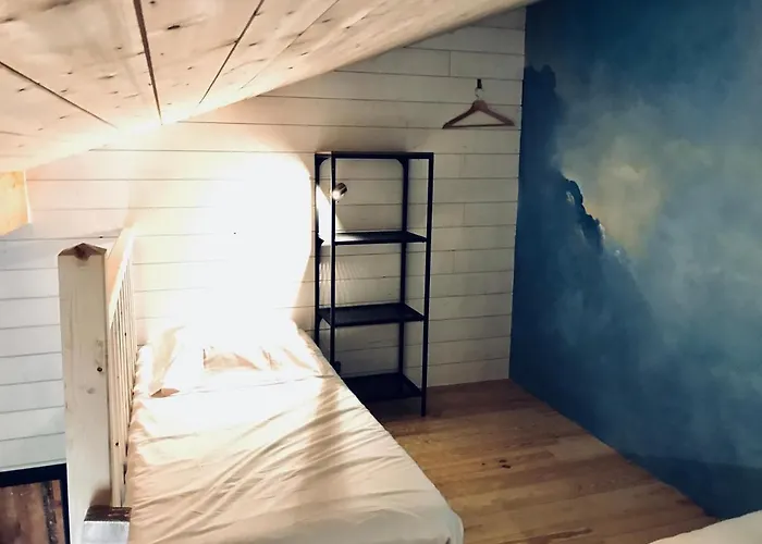 Nature Surf Camp 호스텔