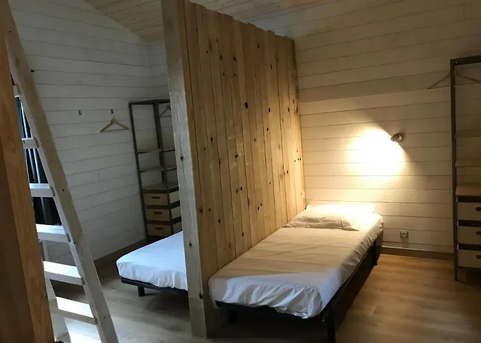 호스텔 Nature Surf Camp 메상주